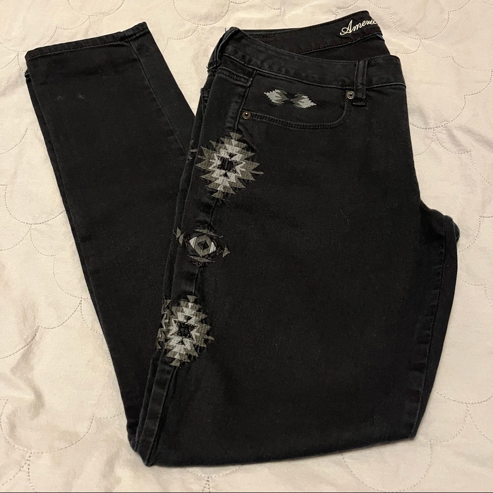 American Eagle stretch skinny jeans. Size 8
